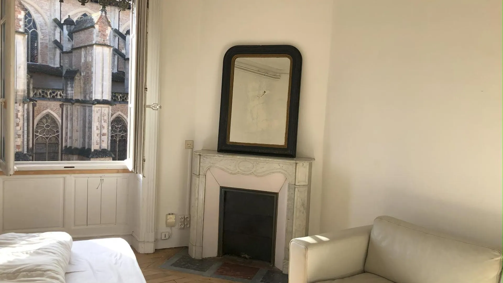 Cathedrale Tropezienne Bed & Breakfast Toulouse France