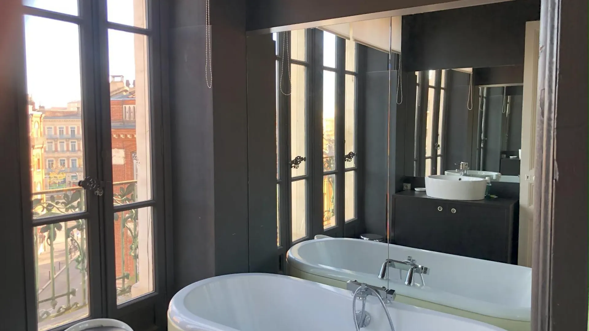 Cathedrale Tropezienne Bed & Breakfast Toulouse